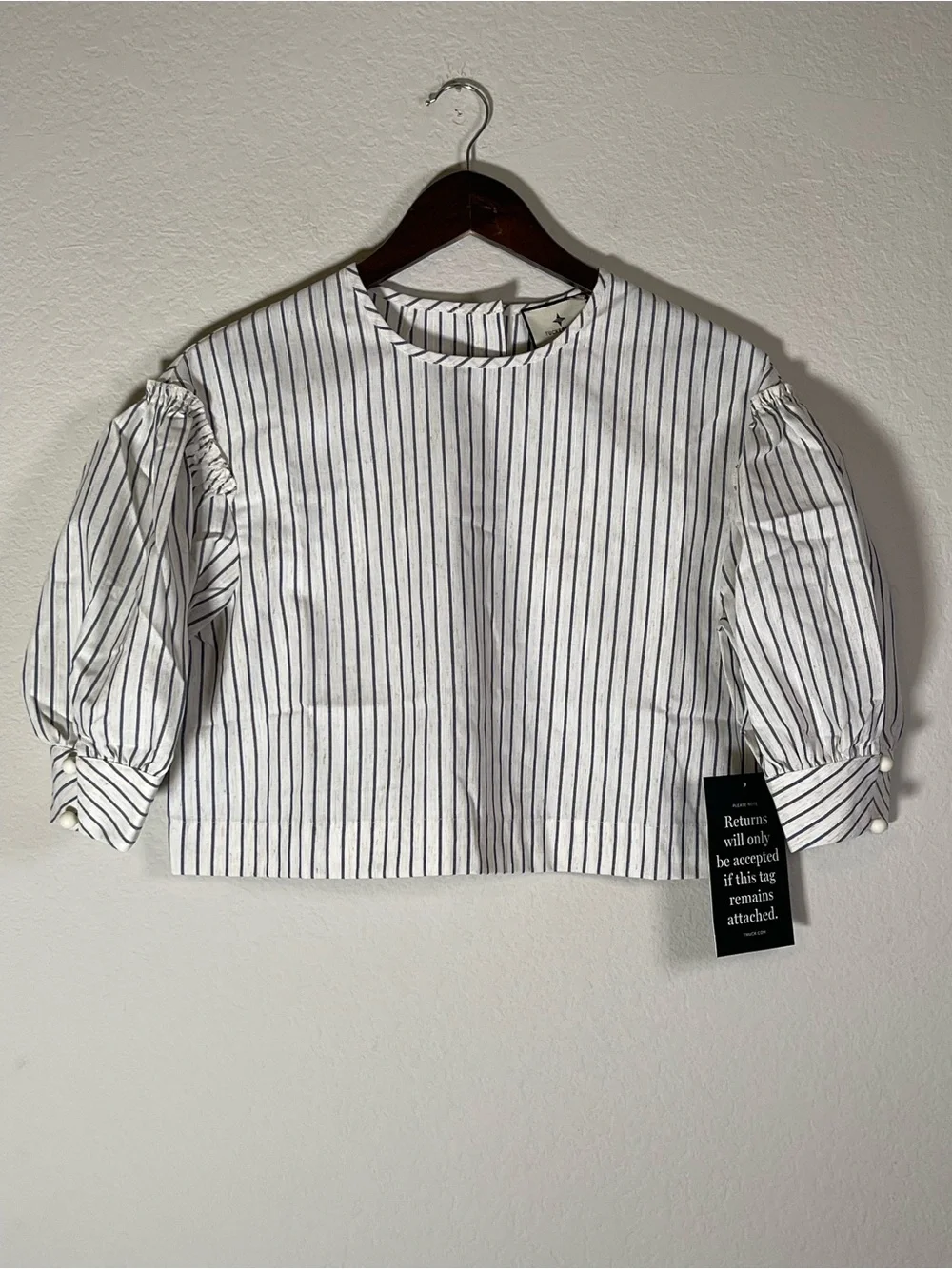 Tuckernuck Stripe Edie Puff Sleeve Top in Blue Linen New Cropped Size Medium